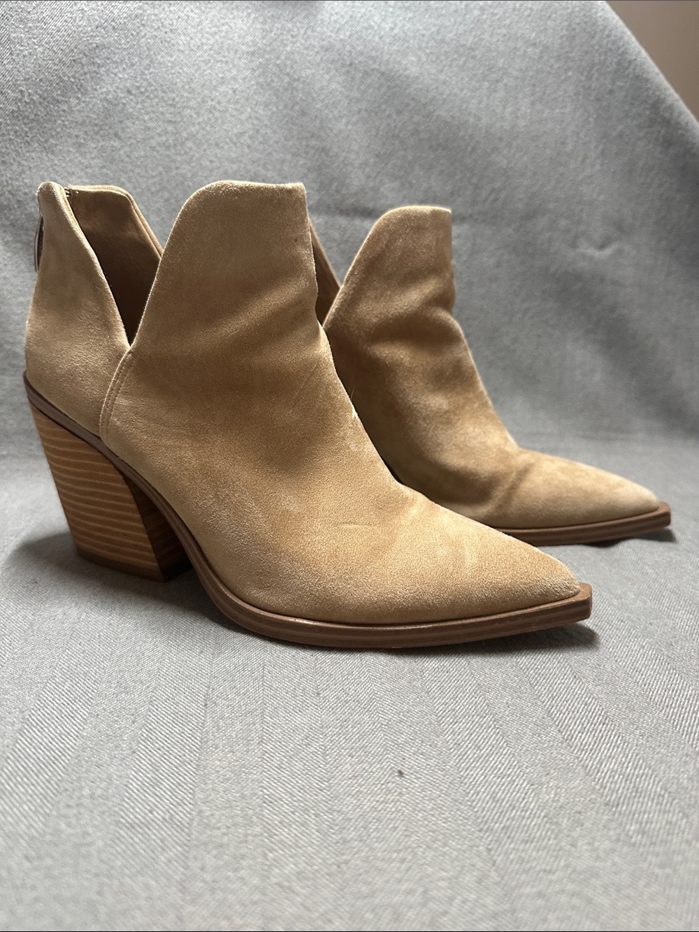 Steve Madden Camryn Tan Suede Ankle Bootie 7.5